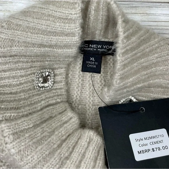 𝅺marc New York Andrew Marc fit is loose with a dolman sleeve and rhinestones - Picture 6 of 15